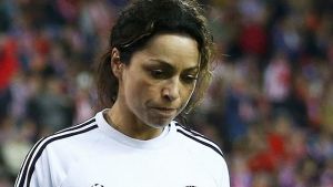 Eva Carneiro, doctora del Chelsea, viene sufriendo actos sexistas en diversos estadios ingleses. Foto: Reuters